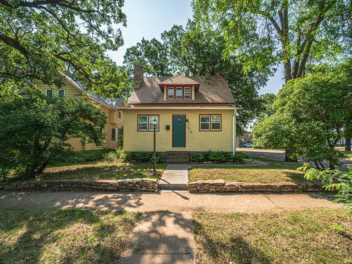 Primary Photo - 1616 Race St