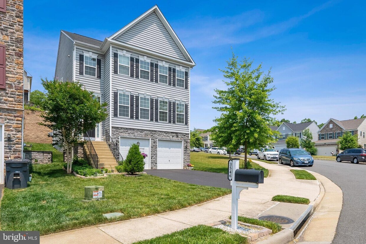 3546 Eagle Ridge Dr, Woodbridge, VA 22191 House Rental in Woodbridge
