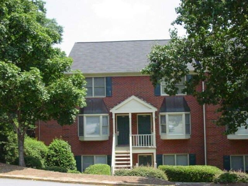 Foto principal - 1515 S Lumpkin St