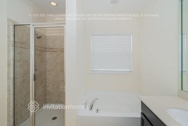Foto del edificio - 192 Woodfield Ln