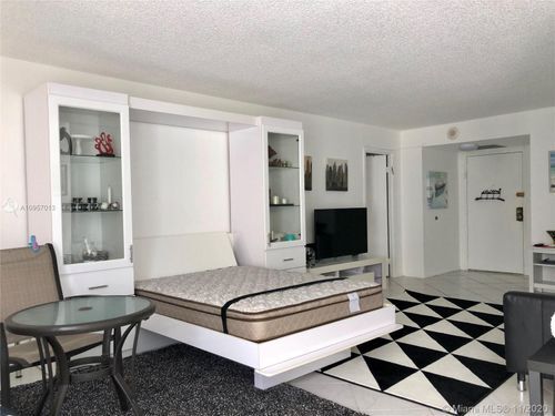 Foto del edificio - 231 174th St