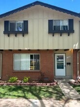 Building Photo - 514 S Xenon Ct
