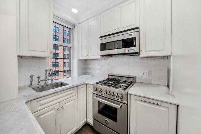 Foto del edificio - 465 W 23rd St