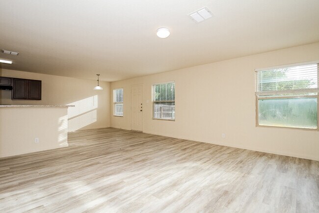 Building Photo - Tesoro Hills - 8214 Tesoro Hills, San Anto...