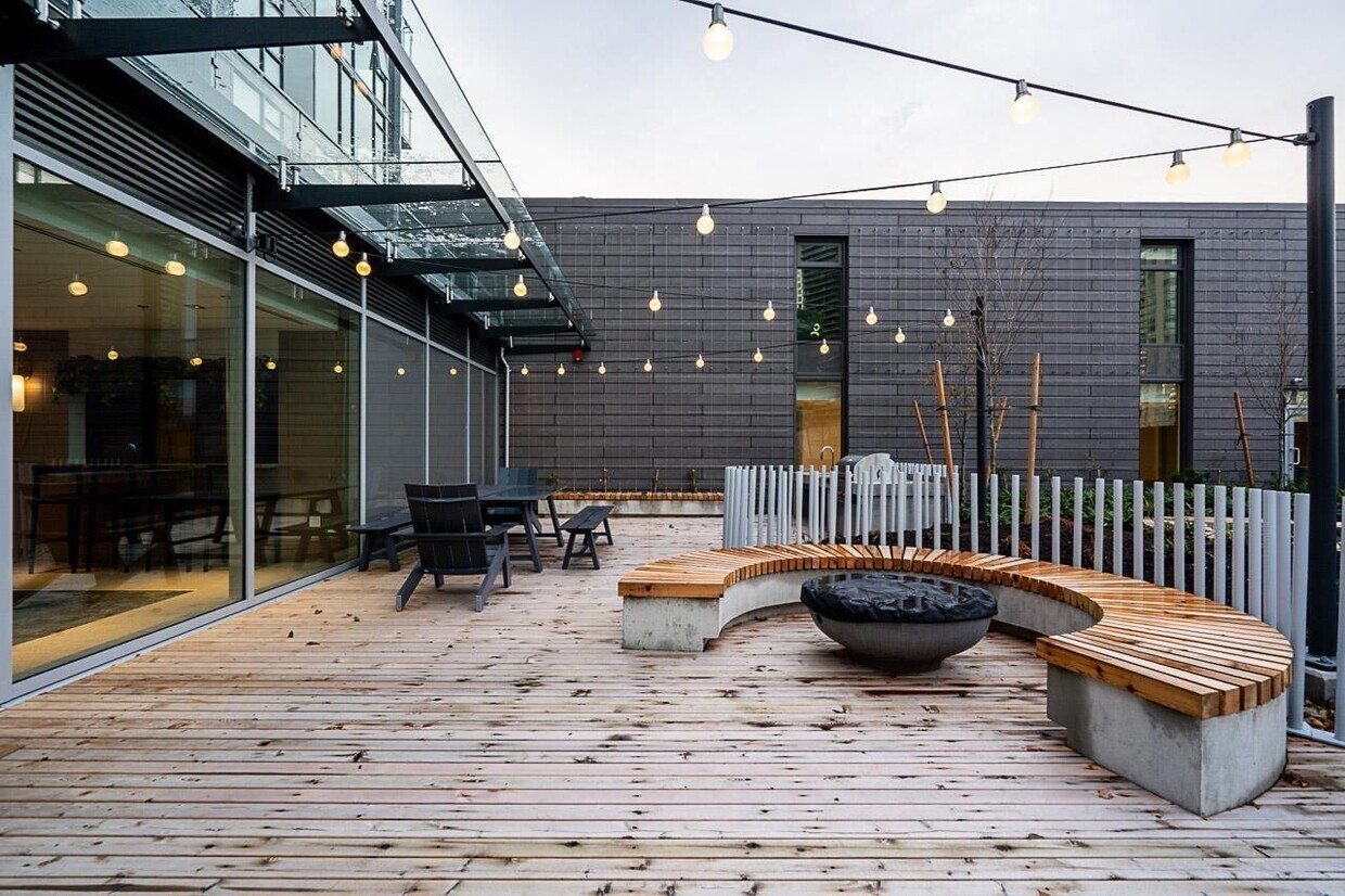 Building Photo - 13573-1398A 98a Ave