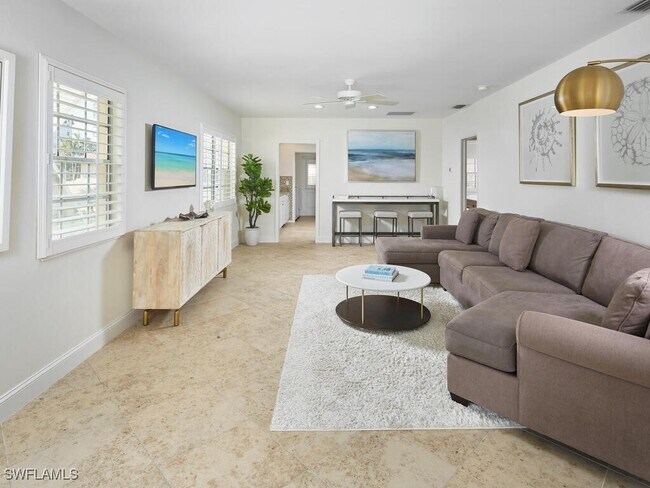Foto del edificio - 3070 Gulf Shore Blvd N