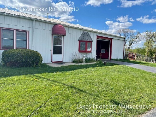Foto del edificio - 5102 Cranberry Rd