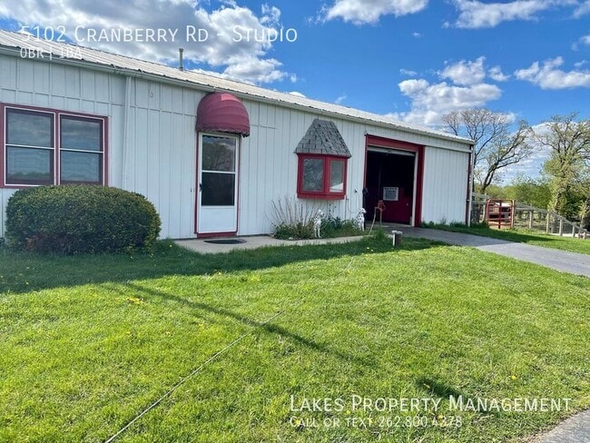 Building Photo - 5102 Cranberry Rd