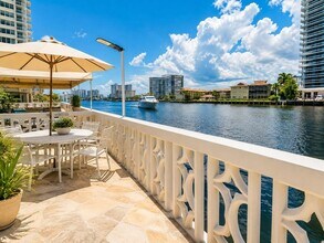 Building Photo - 1801 S Ocean Dr
