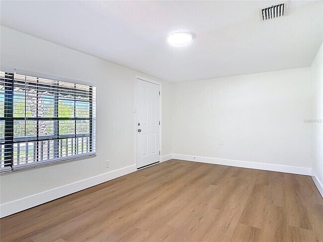 Foto del edificio - 1415 Frances Dr