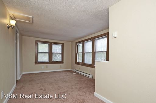 Building Photo - 435 Van Buren Ave