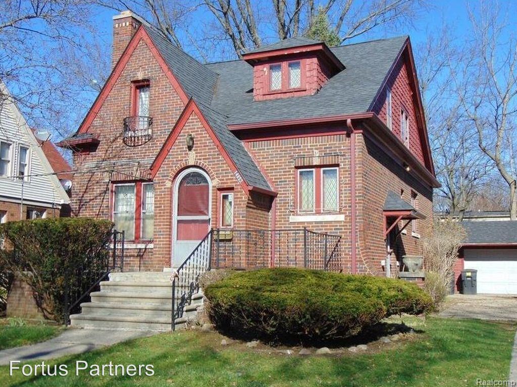 Primary Photo - 14852 Piedmont St