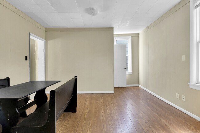 Foto del edificio - 356 Stewart St