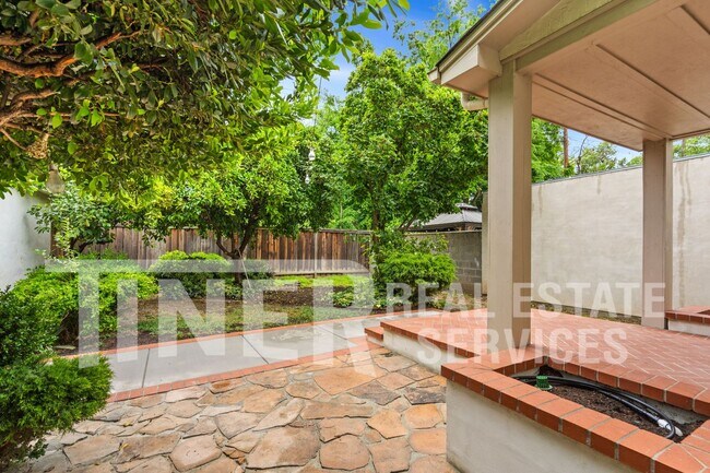 Foto del edificio - 725 34th St