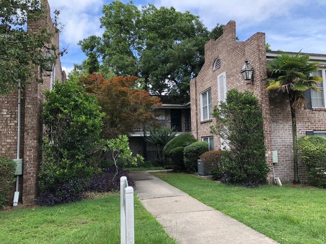 811 Colony Dr Unit 71, Charleston, SC 29407 Condo for Rent in
