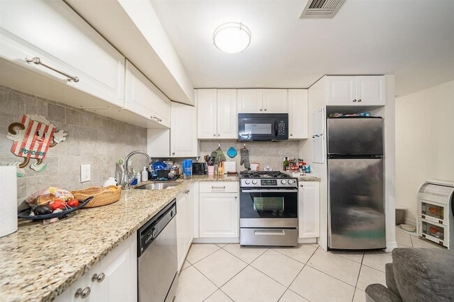 Photo - 313 4th St Townhome