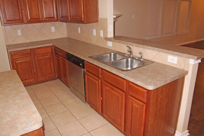 Foto del edificio - 4 Bedroom 2 Bath Home for Lease in Ponder