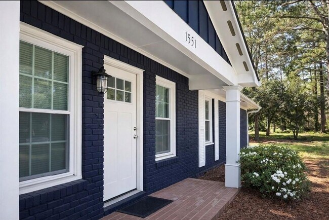 Foto del edificio - 1551 Pine Glen Cir
