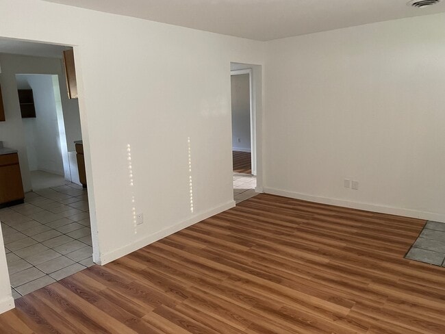Building Photo - 5124 Winona Dr