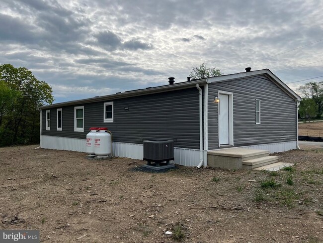 Building Photo - 24 Dugan Ct