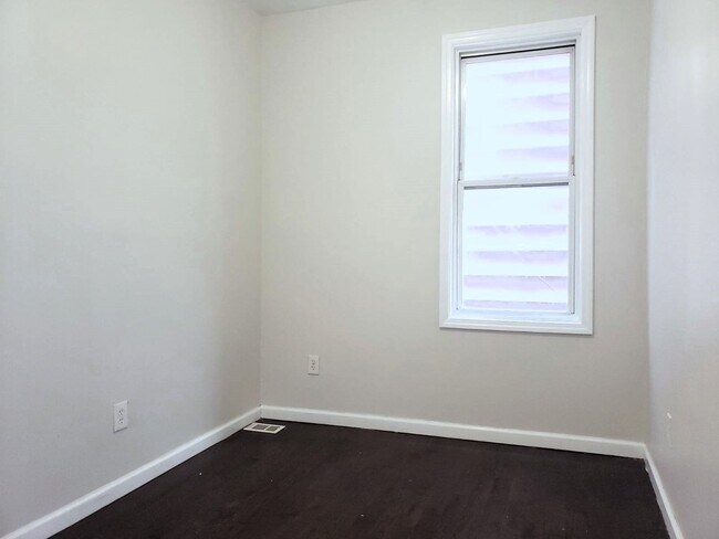 Foto del edificio - 222 Wilkinson Ave