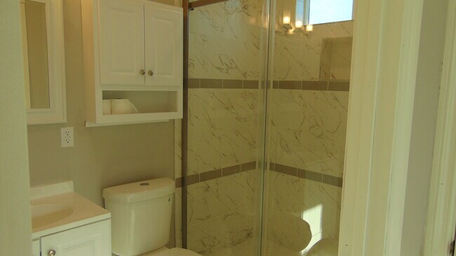 Foto del edificio - 6644 Forbes Ave