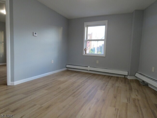 Foto del edificio - 768B State St