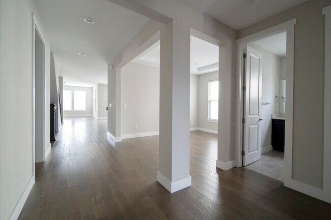 Foto del edificio - 8791 Culebra Ct