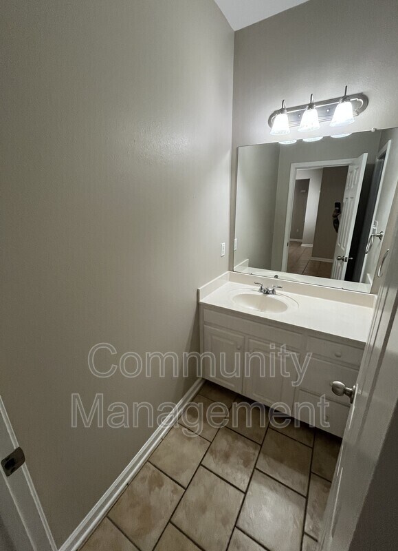 Foto del edificio - 40357 Creekway Cove Ct