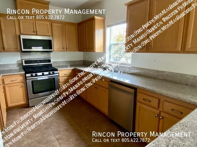 Building Photo - Available Starting January 13th *End Unit ...