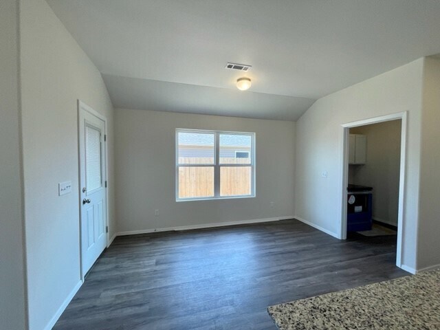 Foto del edificio - 1620 Eveningshade Ln