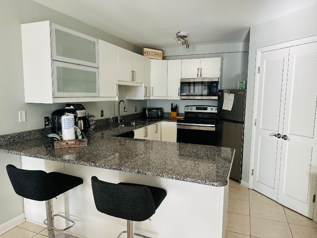 Foto del edificio - 10 Lemoyne Ave