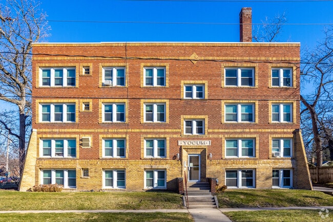 Building Photo - Yocum Apartments