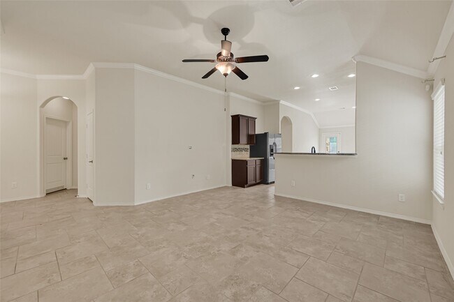 Foto del edificio - 16622 Lake Prince Ln