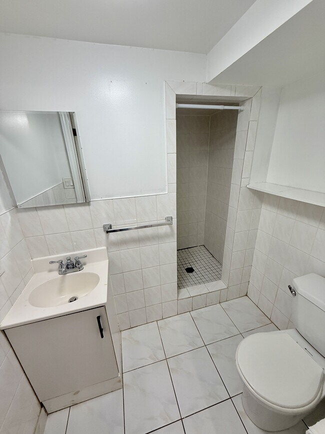 Photo du bâtiment - 1178 Lincoln Rd