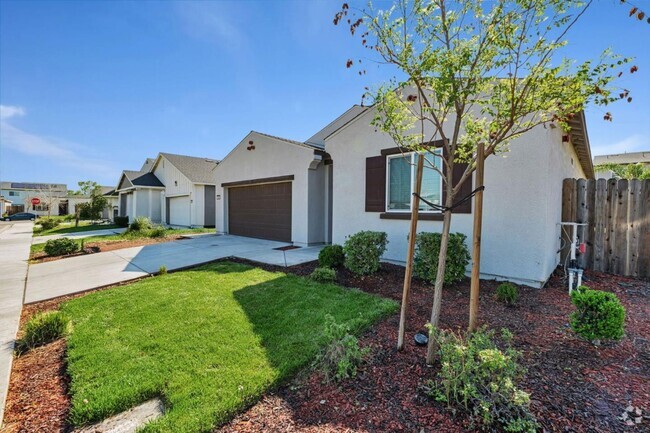 Building Photo - 830 Holdenhurst Ln