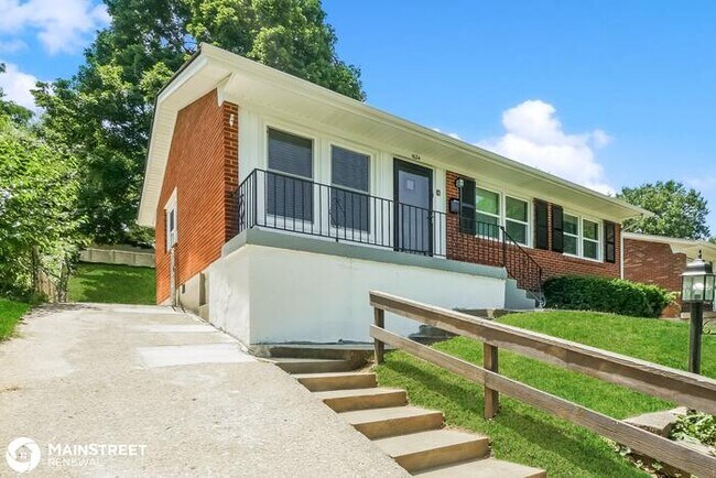 Foto del edificio - 1624 WHIPPOORWILL RD, LOUISVILLE, KY 40213