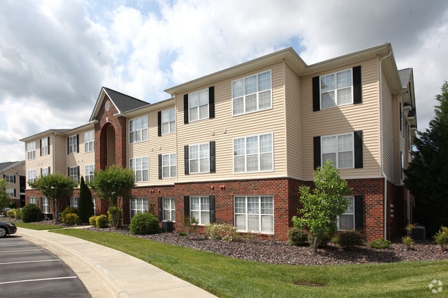 Building Photo - Palladium Park