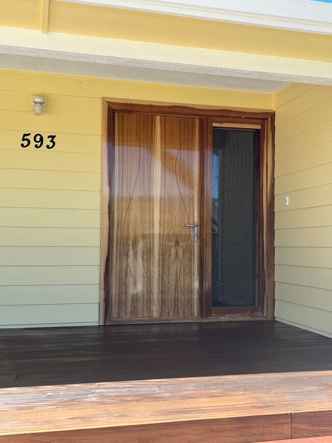 Foto del edificio - Newly remodeled three bedroom, two bath home - Available Late May