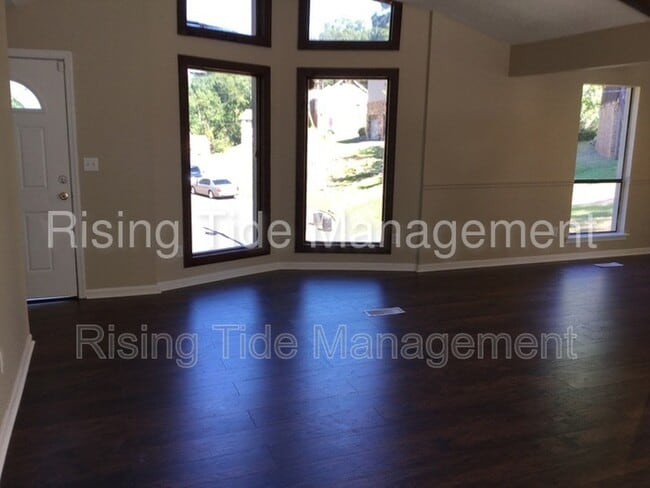 Building Photo - 8512 Cedar Bark Cir