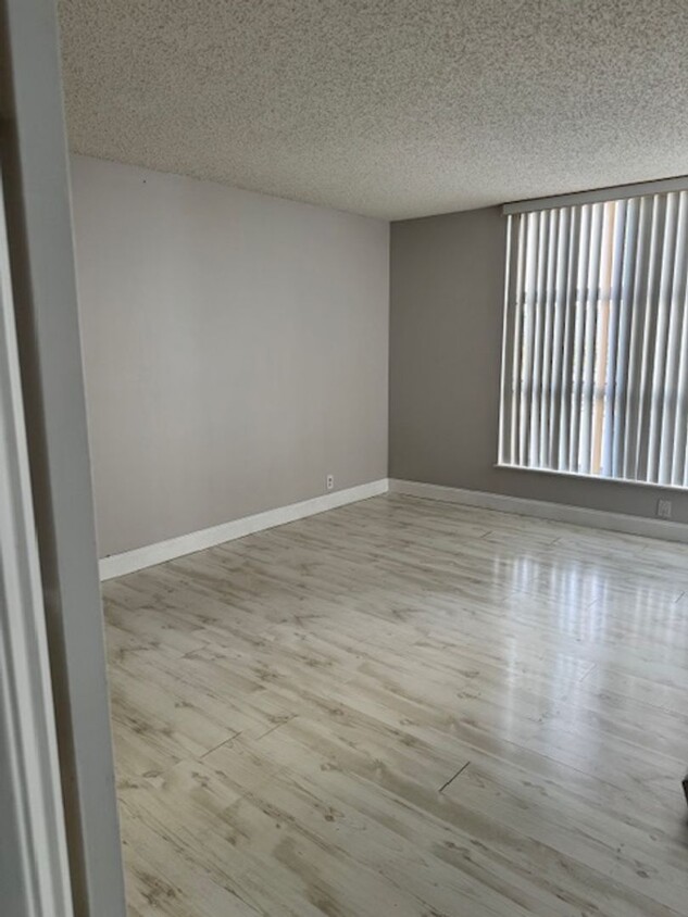 Primary Photo - Beautiful 2/2 unit in Aventura