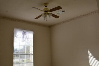 Building Photo - 149 Silverbell Cir
