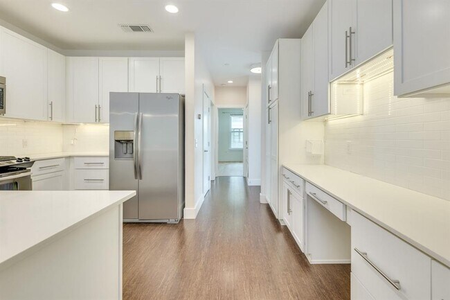Foto del edificio - 2801 Dulce Ln