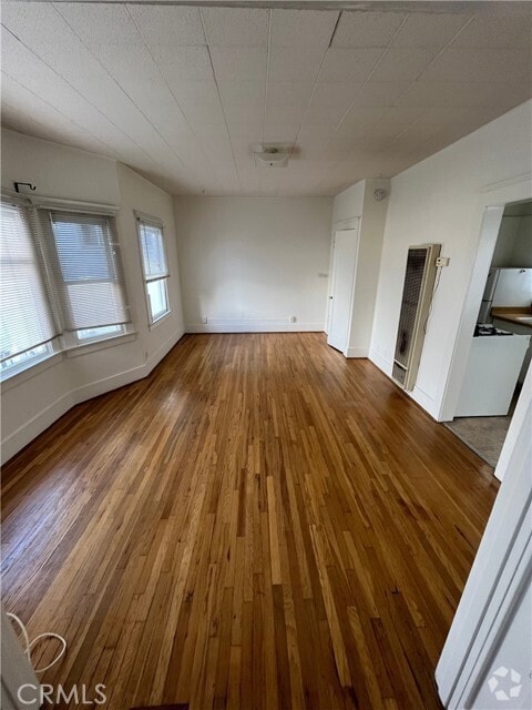 Building Photo - 12 S 12th Pl