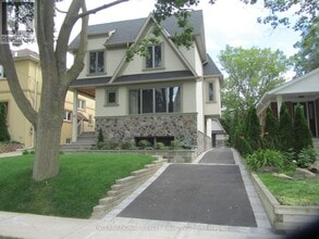 Building Photo - 33 Cloverhill Rd