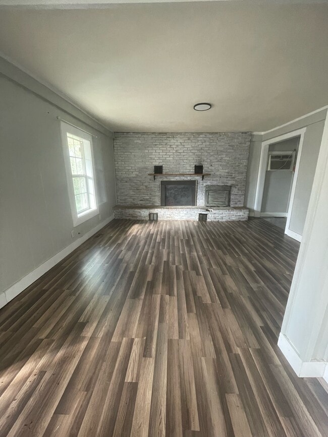 Building Photo - 324 Ramer Selmer Rd