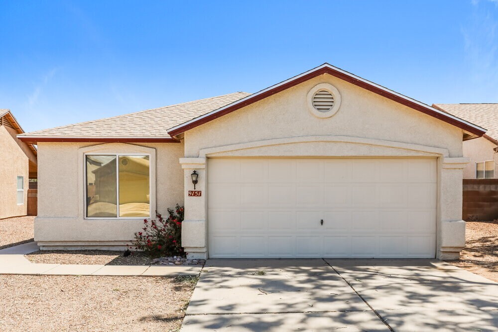 Foto principal - 9151 E Autumn Sage St