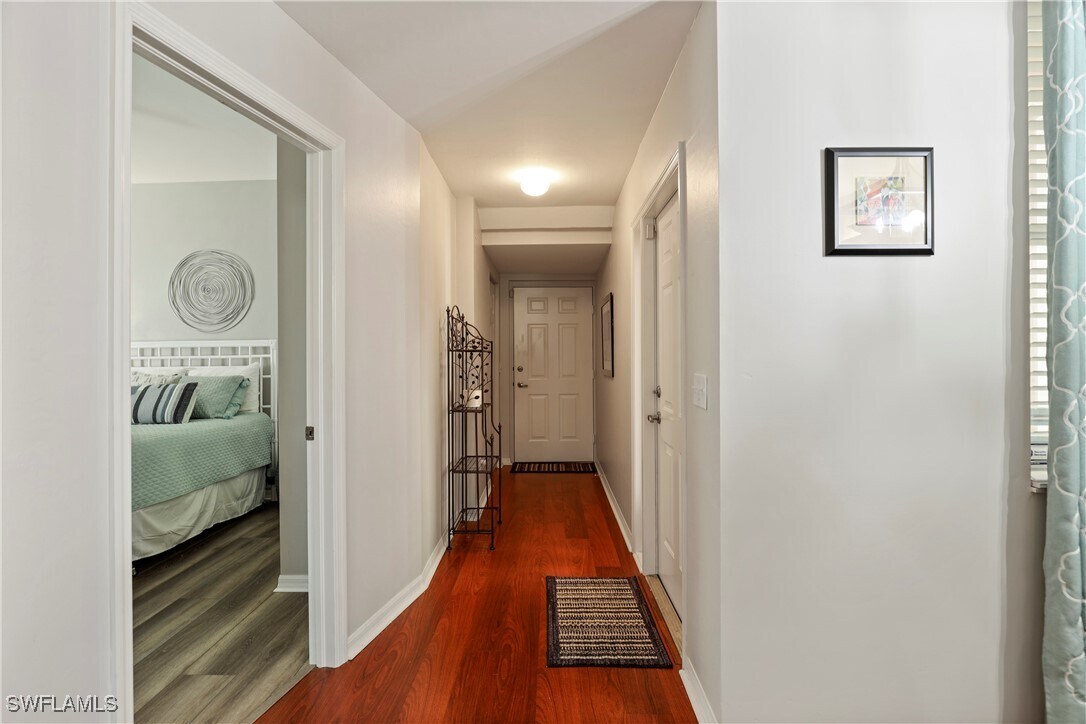 300 Robin Hood Cir Unit 102, Naples, FL 34104 Condo for Rent in