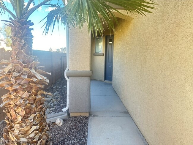 Building Photo - 510 Uxbridge Dr
