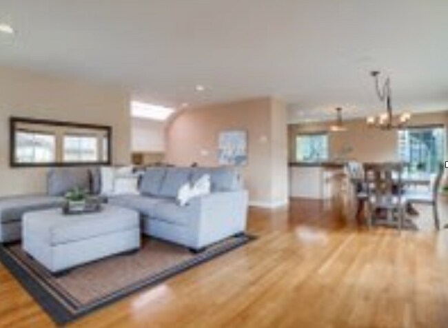 sala de estar - 2475 Silverstrand Ave